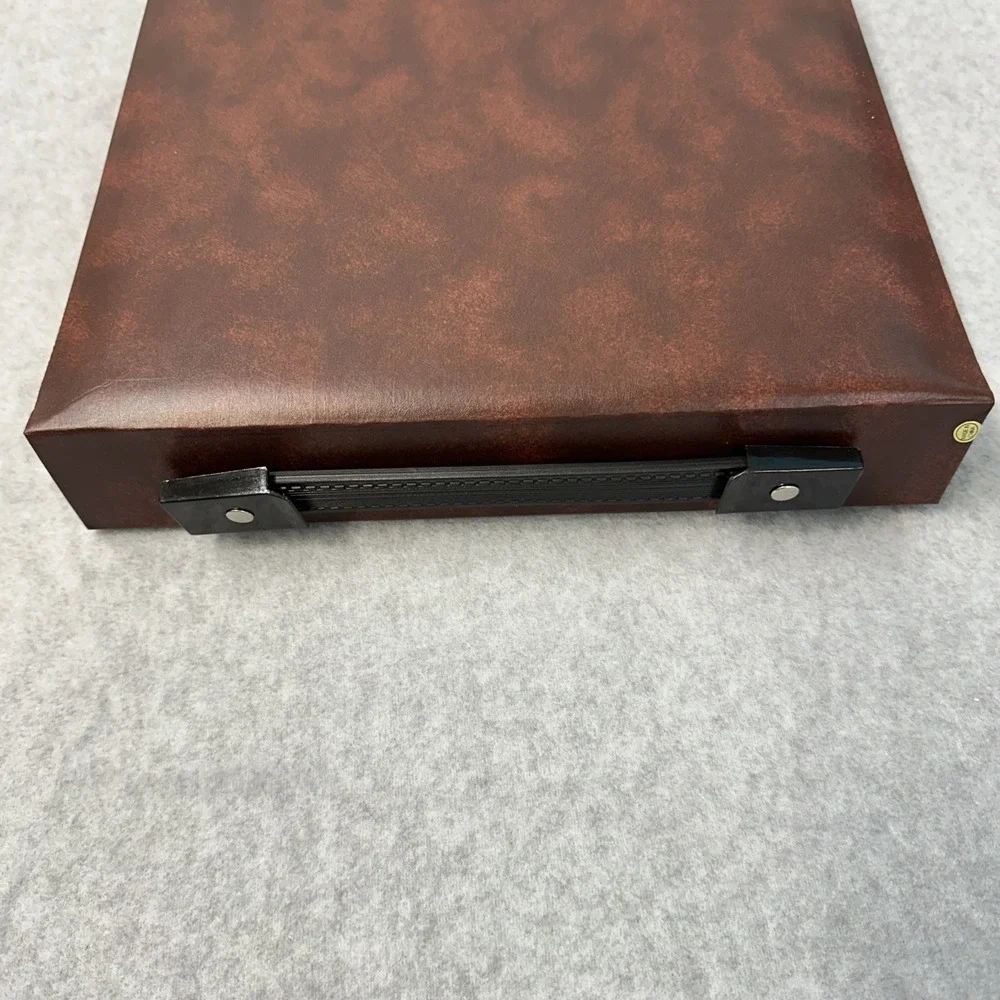 Photo Case 400 Photo Folding Case‎ Holds 400 With Handle In Box Not Used